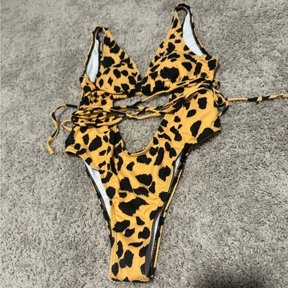 2 New Brazilian 1 Piece Swimsuit Black/yellow or White Cheetah Deep V Size S M L